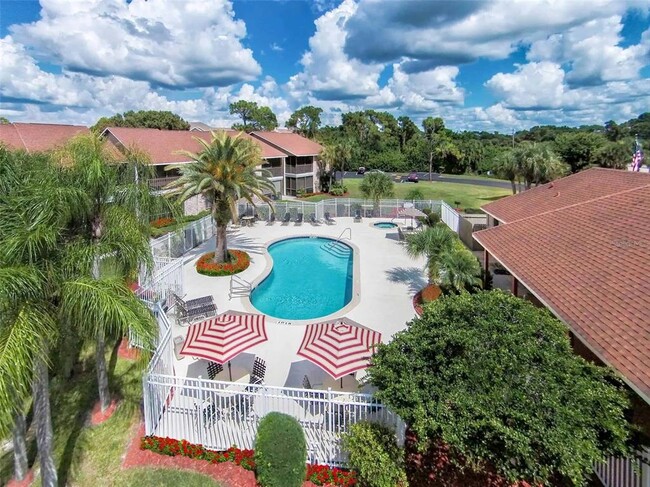 Building Photo - 1001 Center Rd