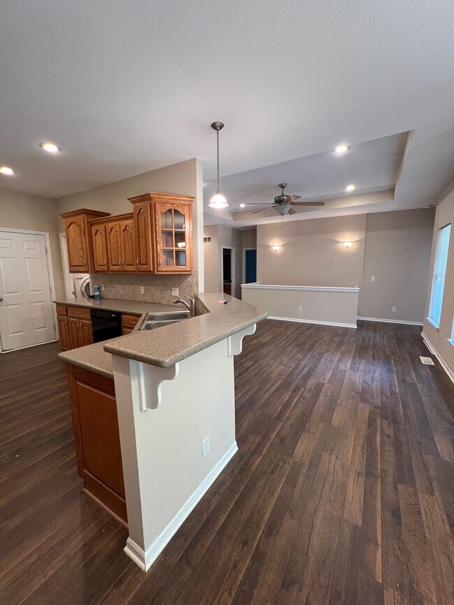 Building Photo - 1814 Villa Dr