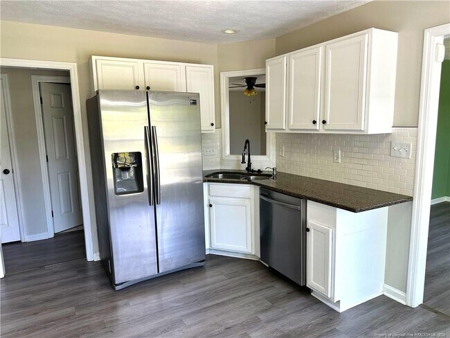Building Photo - 1311 Shoshone Pl