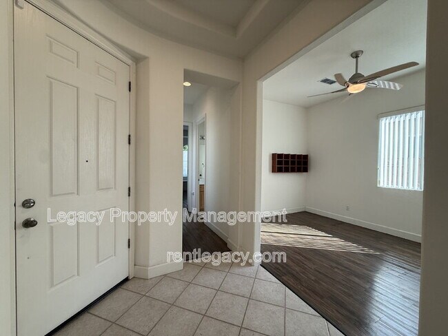 Building Photo - 1700 Charm Way
