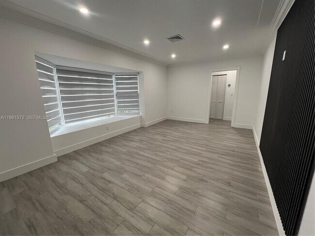 Building Photo - 140 Pocatella St