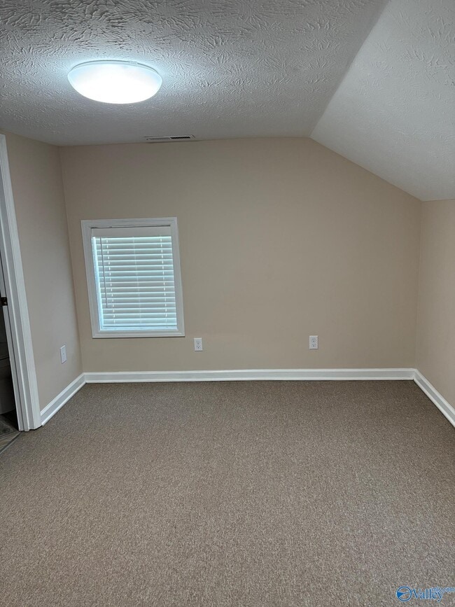 Building Photo - 19669 Moyers Rd