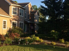 Building Photo - 51 Hillcrest Rd