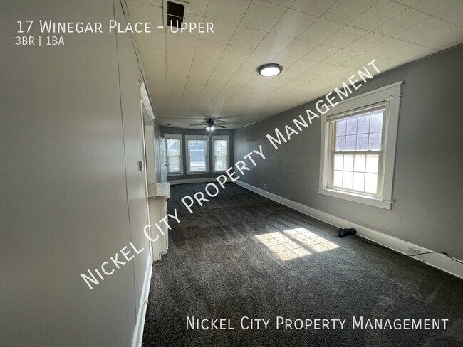 Building Photo - 17 Winegar Pl