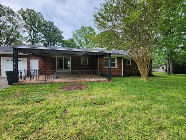 Building Photo - 5108 Cornwall Dr