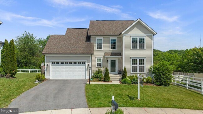 Building Photo - 310 Mackintosh Rd