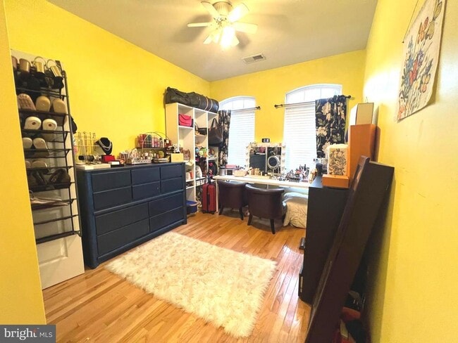 Building Photo - 7039 Little Thames Drive