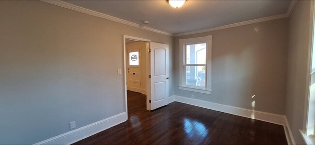 Building Photo - 3403 South St