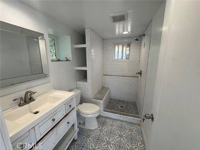 Building Photo - 240 S Orange Acres Dr