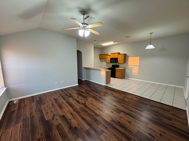 Building Photo - 1212-1214 Sironia Trail
