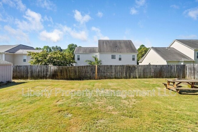 Building Photo - 146 Trenton Pl
