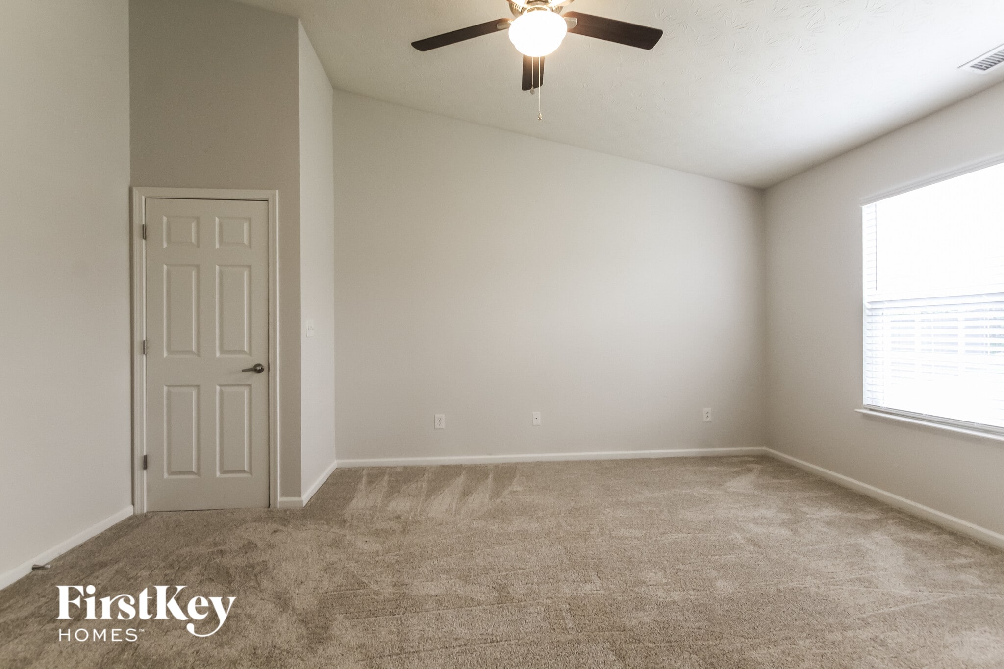 Building Photo - 6575 Enclave Blvd
