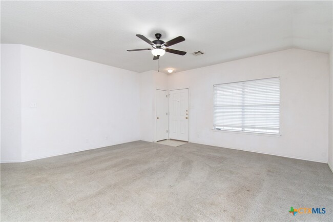 Building Photo - 3402 Toledo Dr