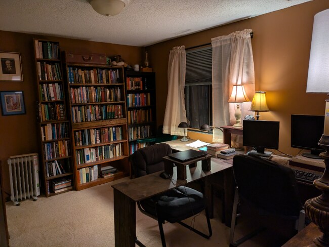 Building Photo - 15845 27th Ave N