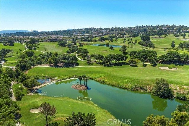 Building Photo - 11 Golf Dr