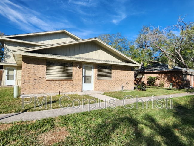 Building Photo - 6132 Hidden Cove