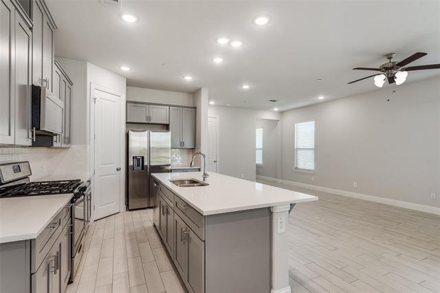 Building Photo - 515 Sequoia St