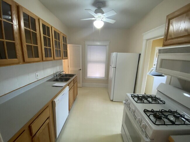 Primary Photo - Hidden Historic Cottage House in Desirable...