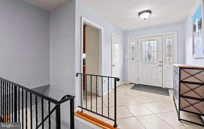 Building Photo - 7005 Stone Mill Pl