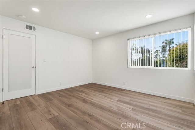 Building Photo - 372 Locust St