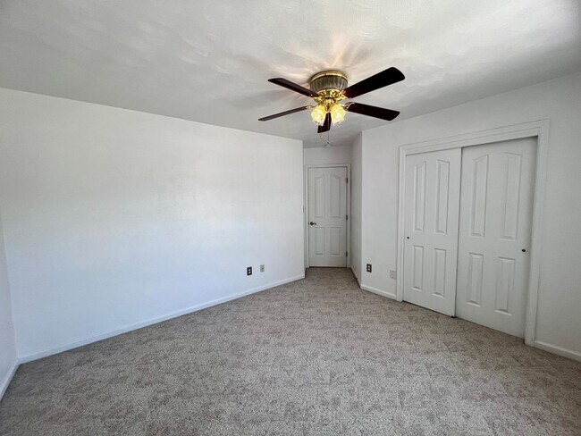 Building Photo - Beautiful 4 bedroom home in Chesapeake