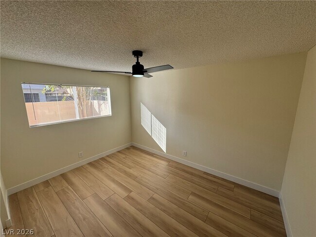 Building Photo - 2743 Kline Cir