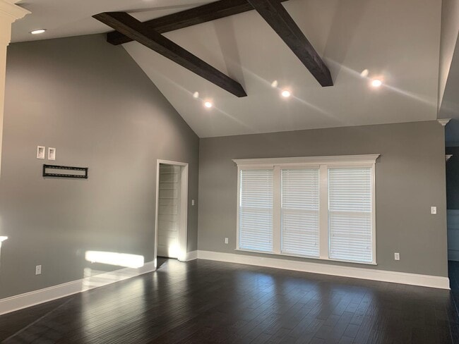 Building Photo - Beautiful 4BD/3B Home in Knights Landing