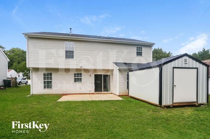 Building Photo - 2077 Chapel Creek Rd