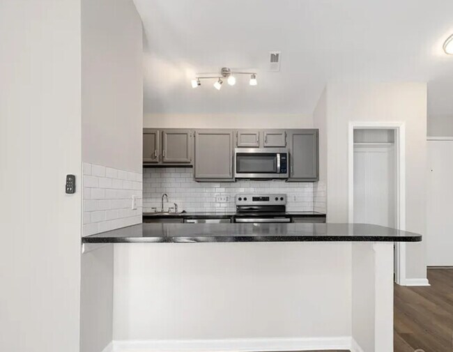 Building Photo - 6142 Meadow Rose Ln