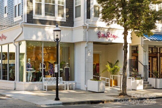 Building Photo - 17331 Villanova Rd