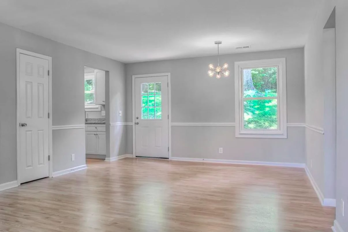 Building Photo - 212 Broadmoor Dr