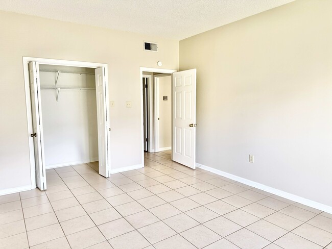 Building Photo - 5124 Stumberg Ln