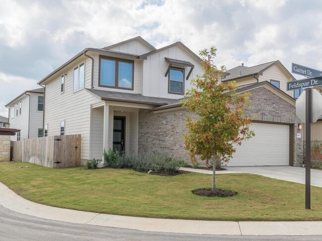 Building Photo - 9101 Garnet Dr