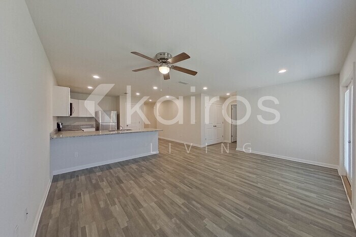 Building Photo - 55 Cora Rd