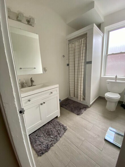 Building Photo - 1188 Commonwealth Ave