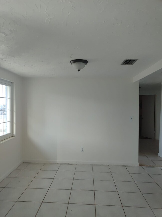 Building Photo - 3536 Darlington Rd