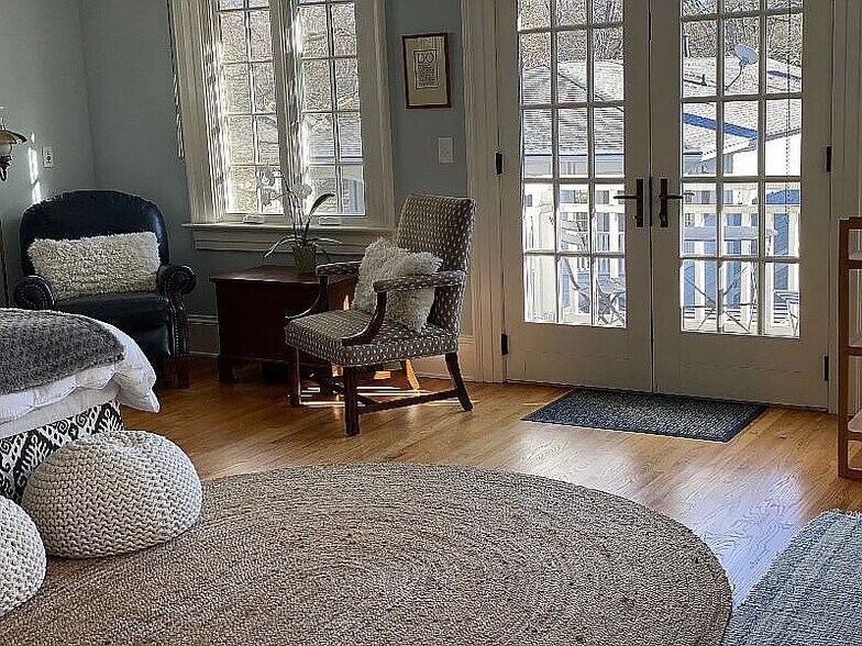 Building Photo - 52 Westminster Dr NE