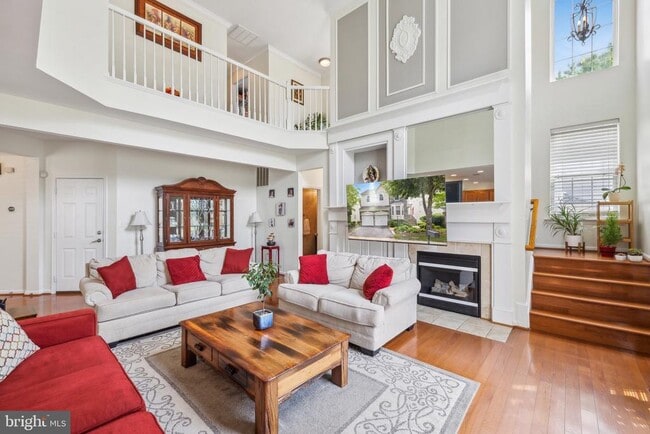 Building Photo - 4843 Montega Dr