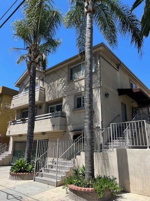 Building Photo - 5529 Fulcher Ave