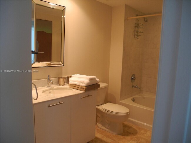 Building Photo - 951 Brickell Ave