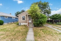 Building Photo - 908 E Longfellow Ave