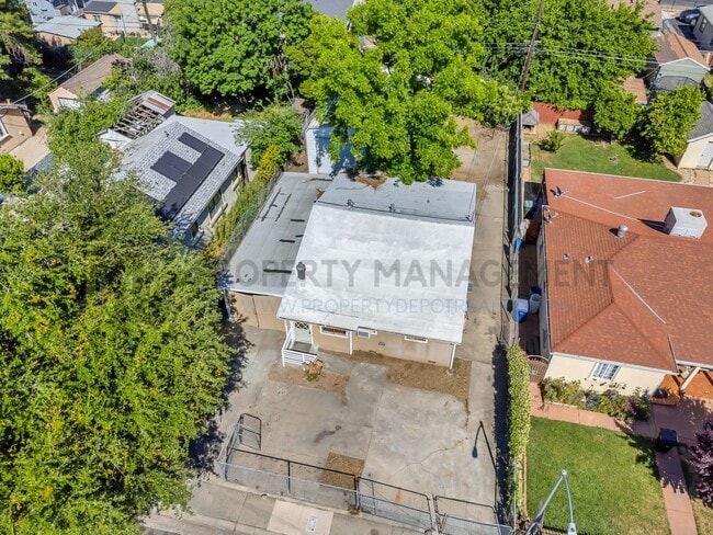 Building Photo - For Rent: Updated 3 Bedroom Home – $2,200/mo