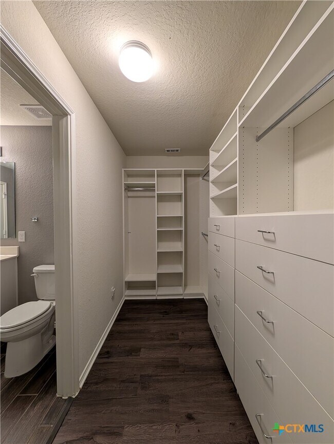 Building Photo - 357 Autumn Blaze