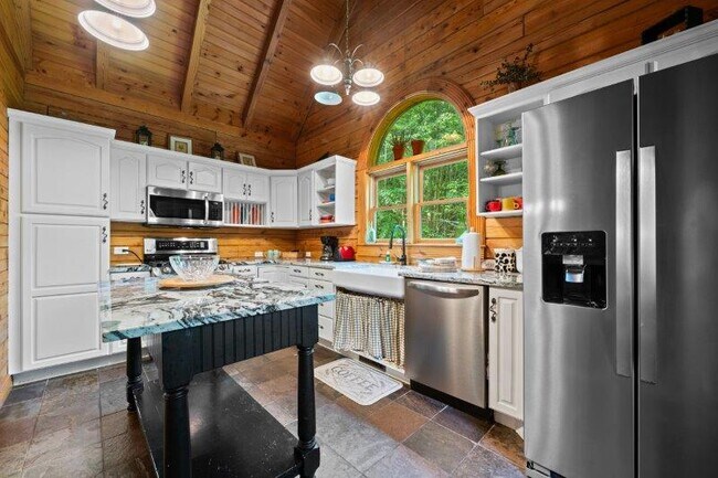 Building Photo - 49 Dandelion Ln