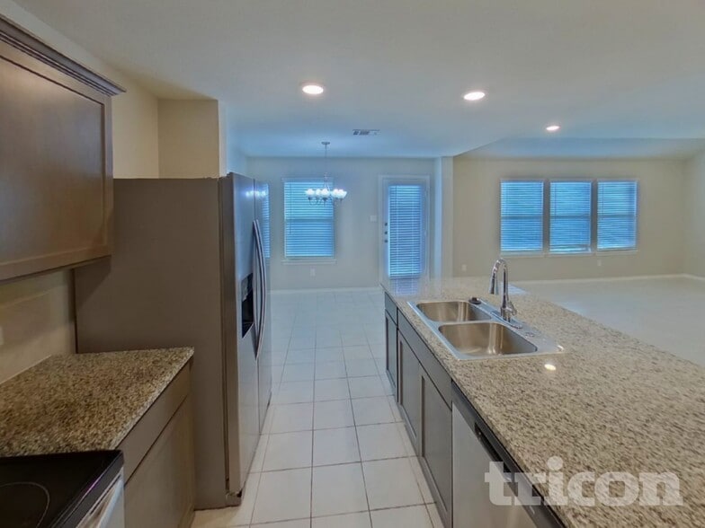 Building Photo - 1709 Princeton Ave