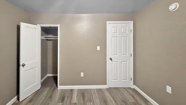 Building Photo - 507 Arsan Ave