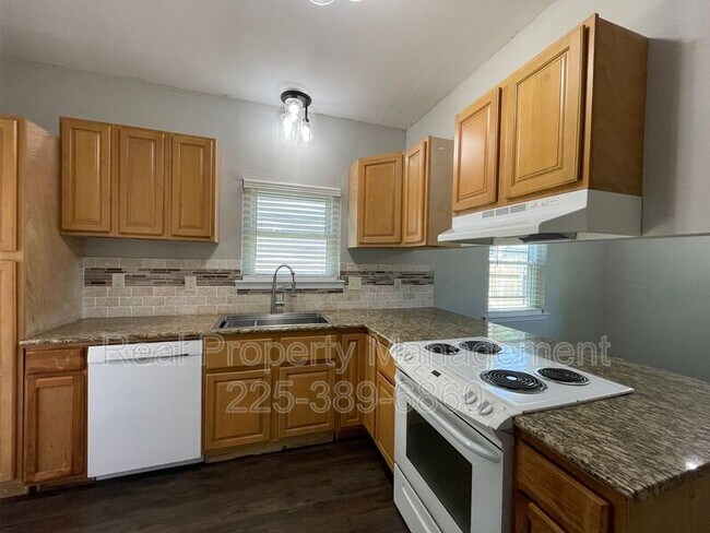 Building Photo - 1531 Lila St