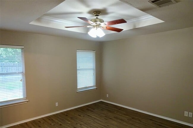 Building Photo - 736 Blair Ave