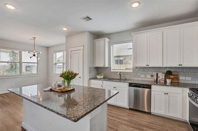 Building Photo - 12723 Gallowhill Dr