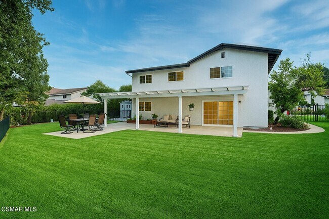 Building Photo - 6058 Hedgewall Dr